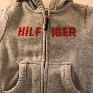 💖 Tommy Hilfiger 💖 18 months hoodies